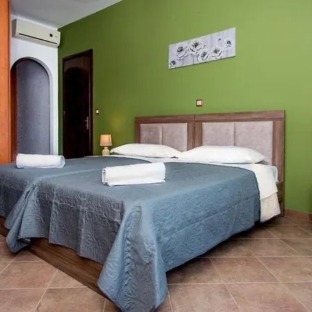 Vila Irida Afrato